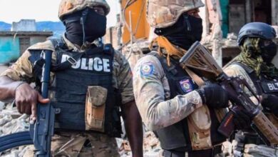 Haïti-Insécurité: deux présumés bandits arrêtés et un pistolet Gluck 42, cal. 380 confisqué