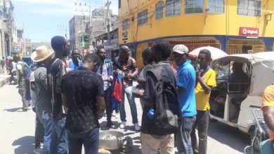 Haïti-Crise: protestation contre la cherté de la vie et l'insecurité à Saint Marc