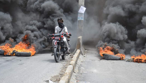 Manifestation contre le premier ministre Ariel Henry actuellement à Port-au-Prince et dans d'autres départements du pays